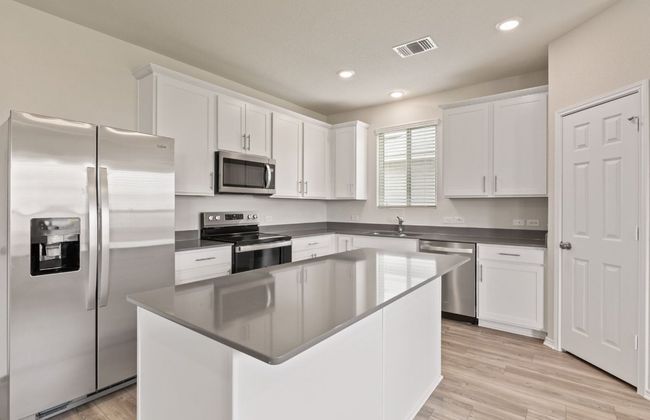 425 Ibis Falls Loop, House other with 3 bedrooms, 3 bathrooms and null parking in Jarrell TX | Image 5