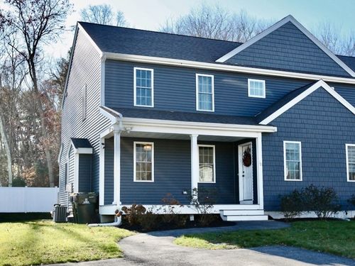 10-10 Oak Meadow Pl, Bridgewater, MA, 02324-1553 | Card Image