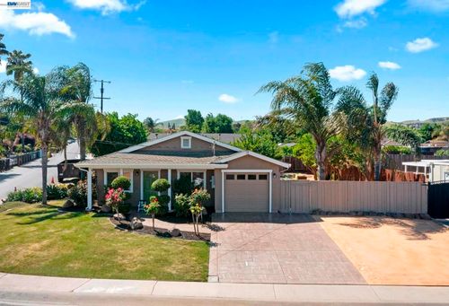 167 Peninsula Rd, Bay Point, CA, 94565-1442 | Card Image