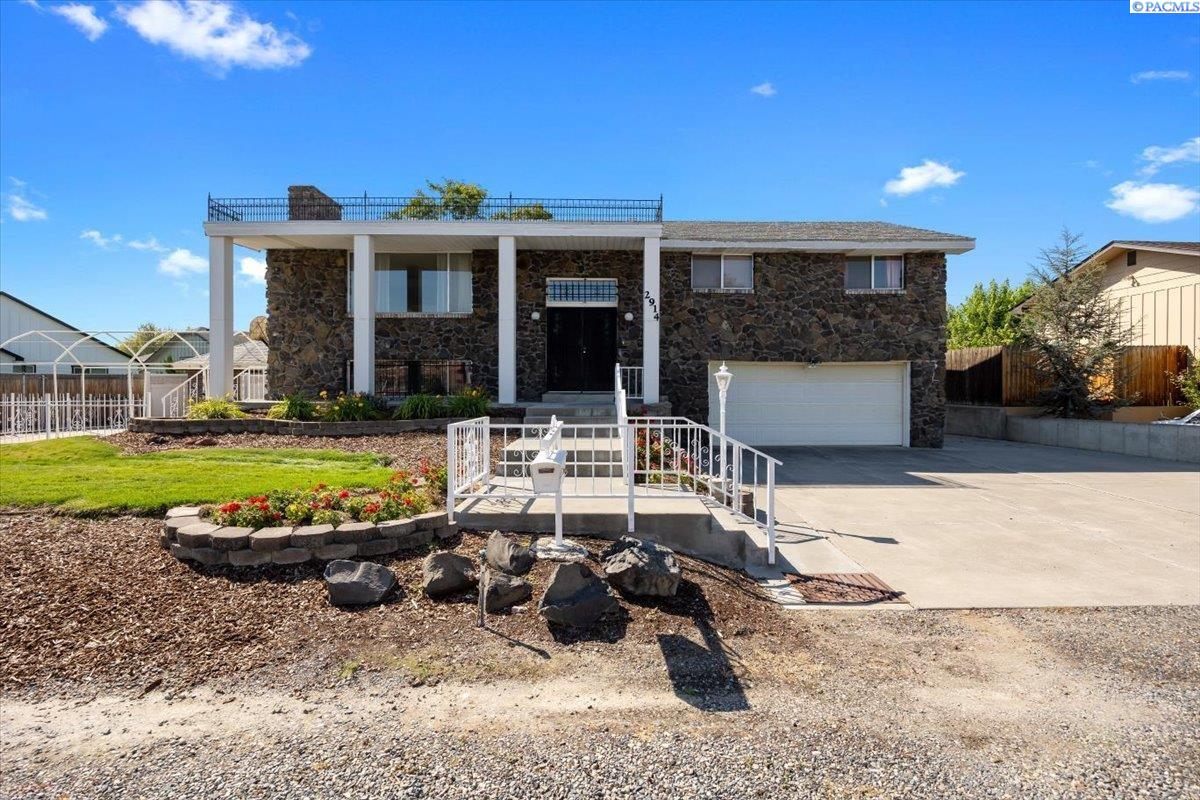 Garfield St, Kennewick, WA 99337