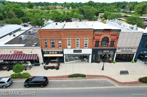 106 S Leroy St, Fenton, MI, 48430-3806 | Card Image