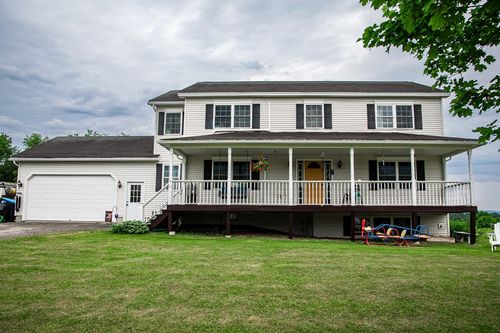 42 Old Academy St, Fairfax, VT, 05454-4430 | Card Image