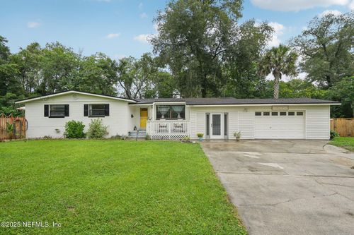7083 Fontainebleau Cres, JACKSONVILLE, FL, 32211-4101 | Card Image