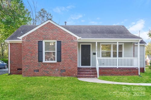 5520 The Plz, Charlotte, NC, 28215-2146 | Card Image