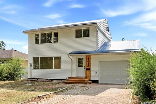 3638 Argyle Rd, Regina, SK, S4S2C1 | Card Image