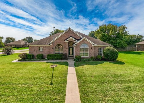 18 Kimberly Dr, Vilonia, AR, 72173-9018 | Card Image