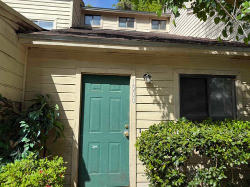 1800 Falconcrest St, Tallahassee, FL, 32303-3335 | Card Image