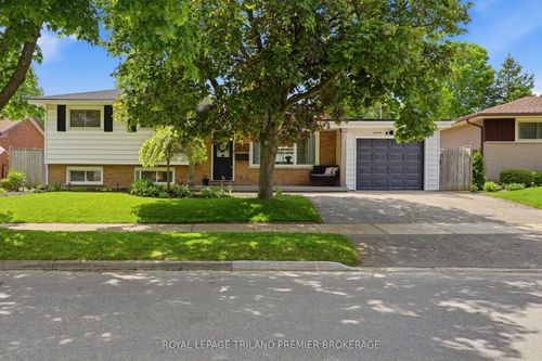 74 Deveron Cres, London, ON, N5Z4B5 | Card Image