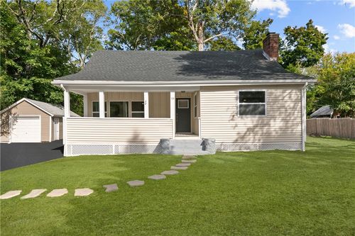 79 W Allenton Rd, North Kingstown, RI, 02852-5935 | Card Image