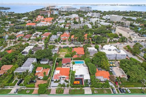 3748 Prairie Ave, Miami Beach, FL, 33140-3430 | Card Image