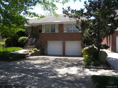 2810 210th Pl, Bayside, NY, 11360-2431 | Card Image