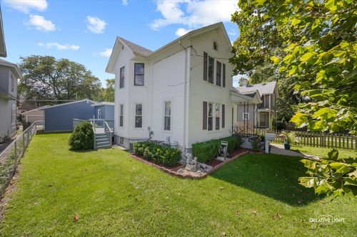 417 Marion Ave, Aurora, IL, 60505-4717 | Card Image