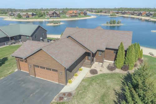 N8104 15th Ave, New Lisbon, WI, 53950-9585 | Card Image