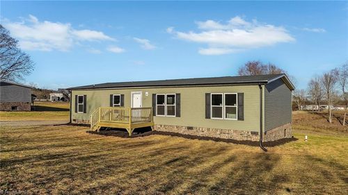 525 Mount Wesley Church Rd, Hiddenite, NC, 28636-9362 | Card Image