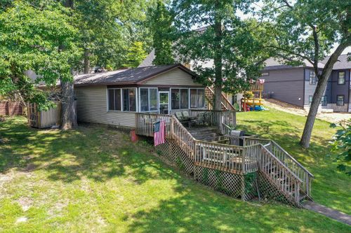 69692 Oak St, Union, MI, 49130-9702 | Card Image