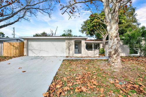 7831 Fox Hollow Dr, PORT RICHEY, FL, 34668-4052 | Card Image