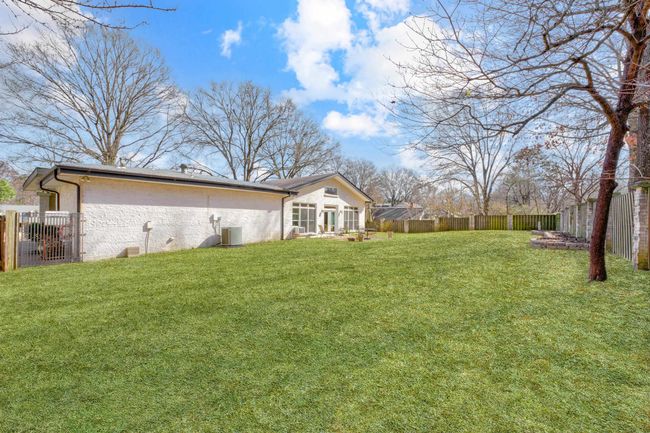 2011 Kirby Pkwy, House other with 3 bedrooms, 2 bathrooms and null parking in Memphis TN | Image 28