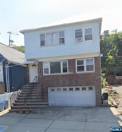 602 Liberty Ave, North Bergen, NJ, 07047-1641 | Card Image