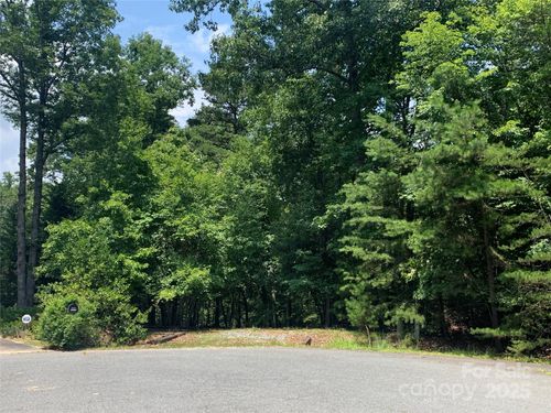 8-11615 Gold Dust Ct, Midland, NC, 28107-7690 | Card Image