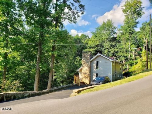 1454 S Baden Drive, Gatlinburg, TN, 37738 | Card Image