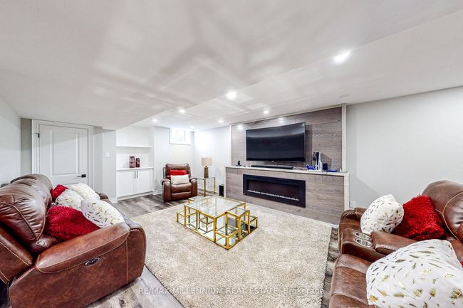 19 Mitchell Cres, House other with 5 bedrooms, 4 bathrooms and 7 parking in Mono ON | Image 43