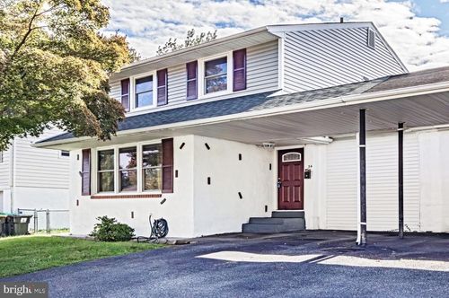 734 Plumtree Ln, CLAYMONT, DE, 19703-1612 | Card Image