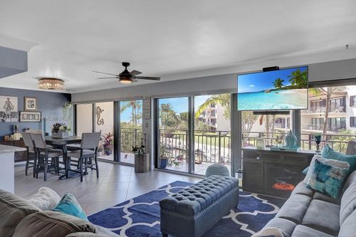 104500 Overseas Hwy, Key Largo, FL, 33037-2944 | Card Image