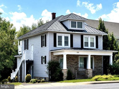 1019 Berryville Ave, Winchester, VA, 22601-5917 | Card Image