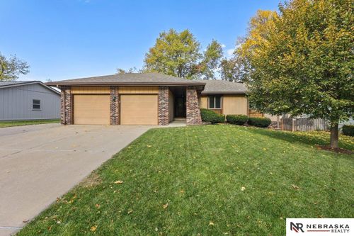 908 W Perry Street, Papillion, NE, 68046 | Card Image