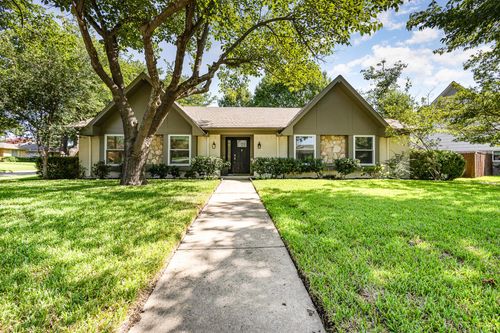 432 Pleasant Valley Ln, Richardson, TX, 75080-1872 | Card Image
