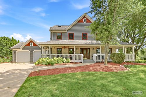 925 Merrill New Rd, Sugar Grove, IL, 60554-9210 | Card Image