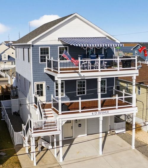 4 D Ave, West Wildwood, NJ, 08260-2210 | Card Image