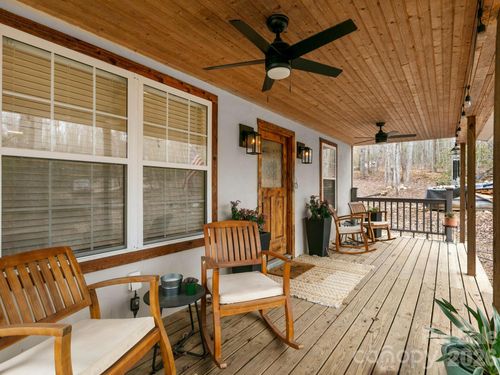 10 Bear Trl, Fairview, NC, 28730-8628 | Card Image