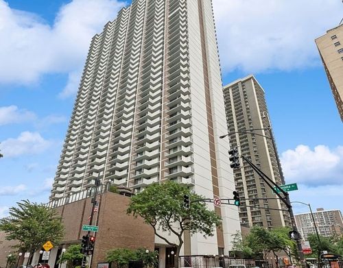 apt-10d-6033 Sheridan Rd, Chicago, IL, 60660-3007 | Card Image