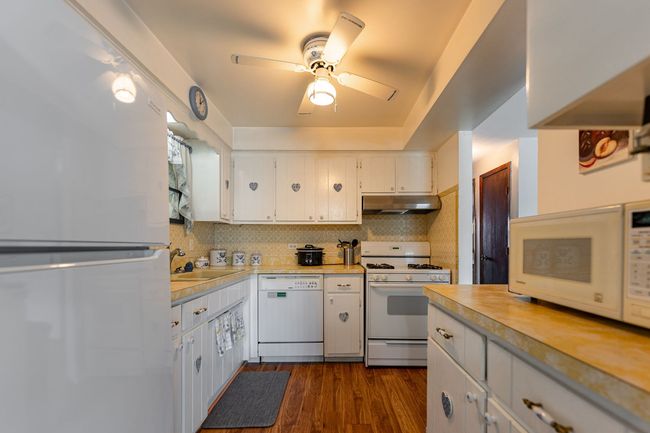 APT-204 - 7100 99 Th St, Condo with 2 bedrooms, 2 bathrooms and 1 parking in Chicago Ridge IL | Image 7