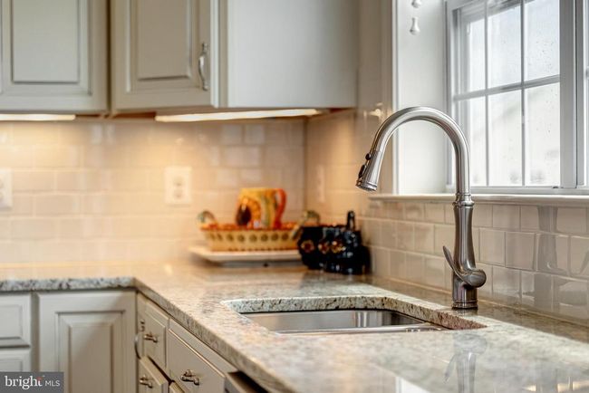 APT-406 - 44589 York Crest Ter, Condo with 3 bedrooms, 2 bathrooms and null parking in ASHBURN VA | Image 18