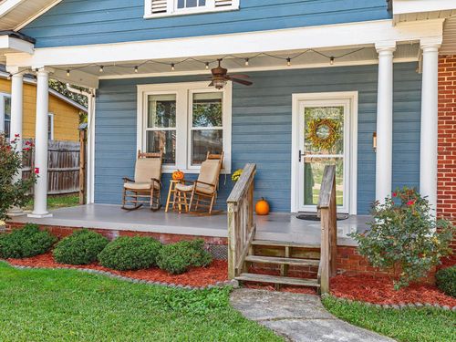 6 Briggs Ave, Greenville, SC, 29601-1102 | Card Image