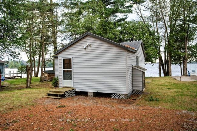 108 Lb 7 A N/A E, House other with 2 bedrooms, 1 bathrooms and 4 parking in Rideau Lakes ON | Image 10