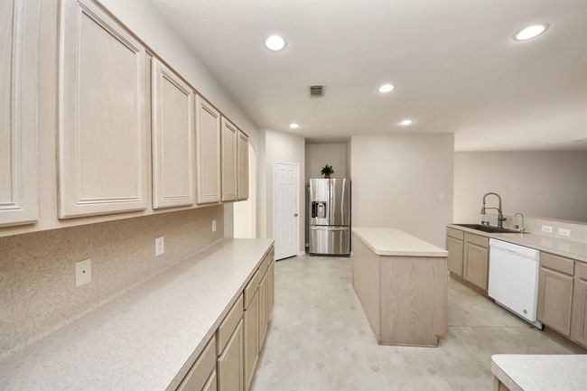 24219 Camillia Ridge Way, House other with 5 bedrooms, 4 bathrooms and 3 parking in Katy TX | Image 16