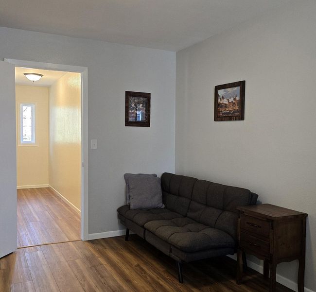 upper level living area1.jpg | Image 25