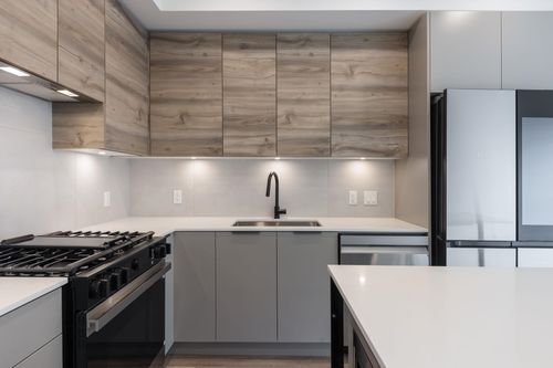 401-30494 Cardinal Ave, Abbotsford, BC, V2T0M1 | Card Image