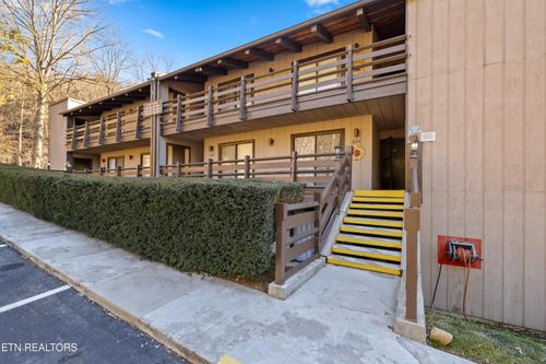 513-1081 Cove Rd, Sevierville, TN, 37876 | Card Image