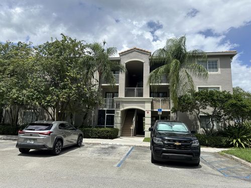 apt-208-5001 Wiles Rd, Coconut Creek, FL, 33073-4201 | Card Image