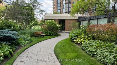 504 - 271 Ridley Blvd, Condo with 2 bedrooms, 2 bathrooms and 1 parking in Toronto ON | Image 2