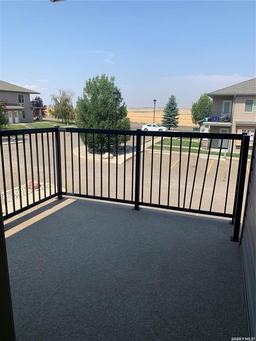 224-700 Battleford Trail, Swift Current, SK, S9H4V9 | Card Image
