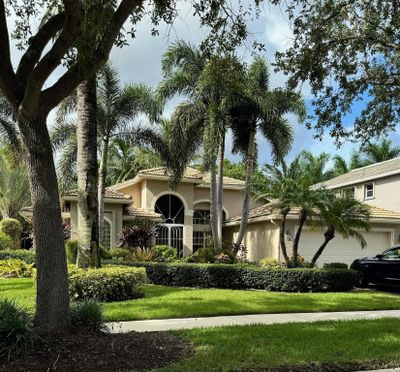 7535 Tarpon Cove Circle, House other with 3 bedrooms, 2 bathrooms and null parking in Lake Worth FL | Image 1