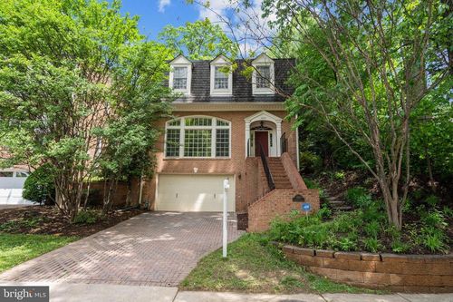 3929 Vacation Ln, ARLINGTON, VA, 22207-3960 | Card Image