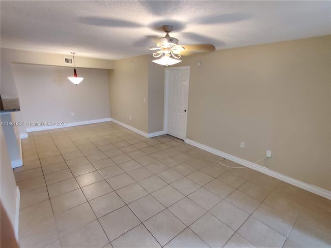 APT-102 - 11155 Sw 5 Th Pl, Condo with 2 bedrooms, 2 bathrooms and null parking in Pembroke Pines FL | Image 12