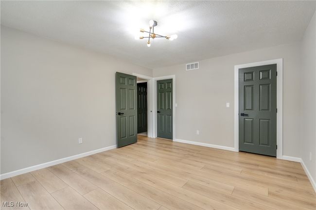 9 - 30673 Cambridge Ct E, Condo with 3 bedrooms, 2 bathrooms and null parking in Bay Village OH | Image 21