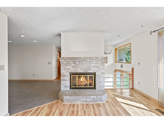 2335 5 Th St, House other with 3 bedrooms, 2 bathrooms and 2 parking in Columbia City OR | Image 9